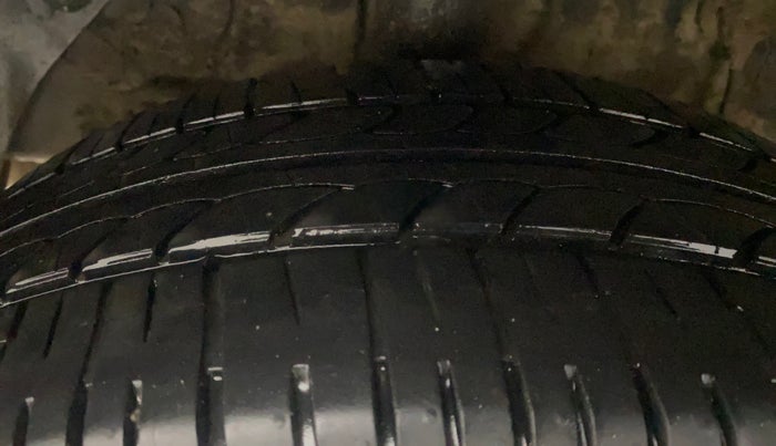 2016 Hyundai Elite i20 ASTA 1.4 CRDI (O), Diesel, Manual, 96,143 km, Right Rear Tyre Tread