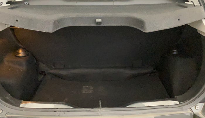 2022 Tata PUNCH ACCOMPLISHED MT, Petrol, Manual, 32,151 km, Boot Inside