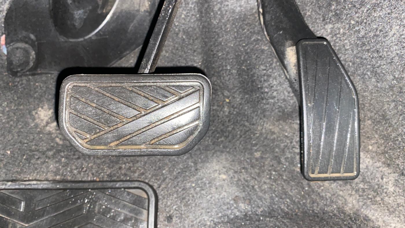 2017 Maruti IGNIS ZETA 1.2 AMT, Petrol, Automatic, 95,598 km, Pedals
