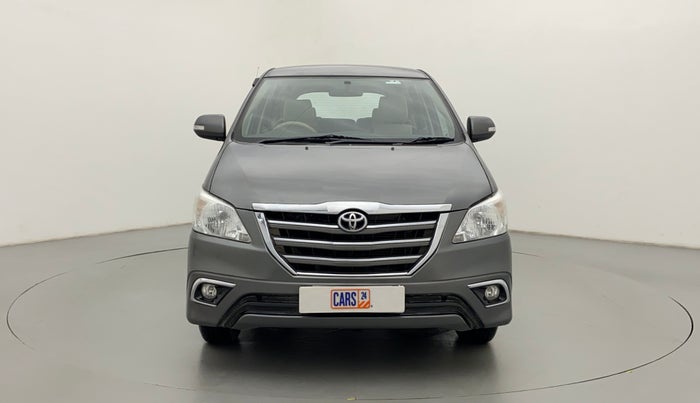 2014 Toyota Innova 2.5 VX 8 STR BS IV, Diesel, Manual, 1,37,097 km, Front