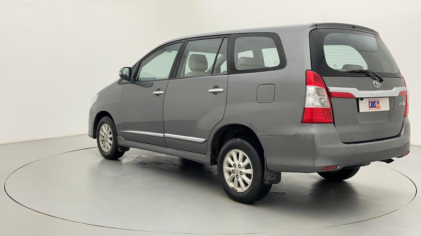 2014 Toyota Innova 2.5 VX 8 STR BS IV, Diesel, Manual, 1,37,097 km, Left Back Diagonal