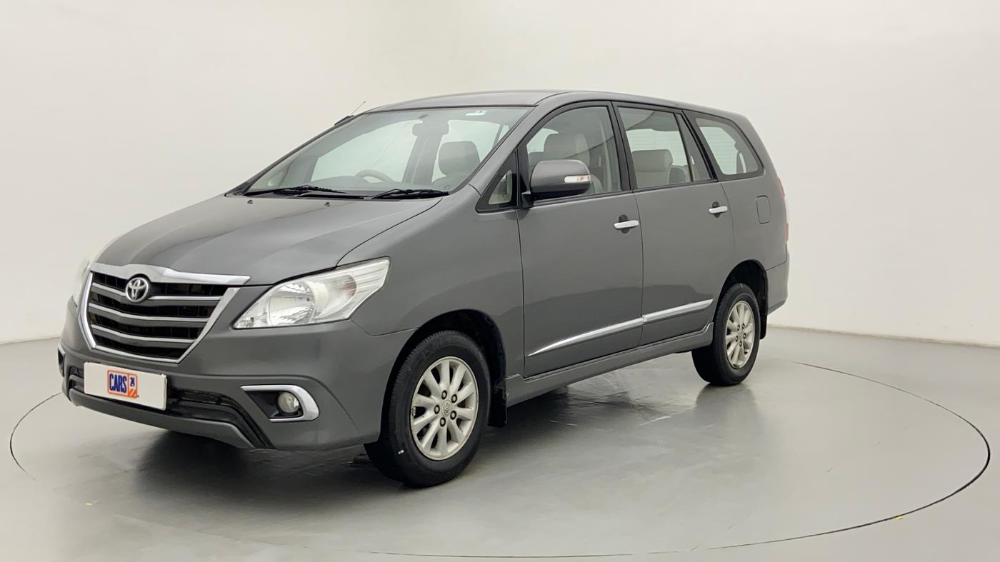 2014 Toyota Innova 2.5 VX 8 STR BS IV, Diesel, Manual, 1,37,097 km, Left Front Diagonal