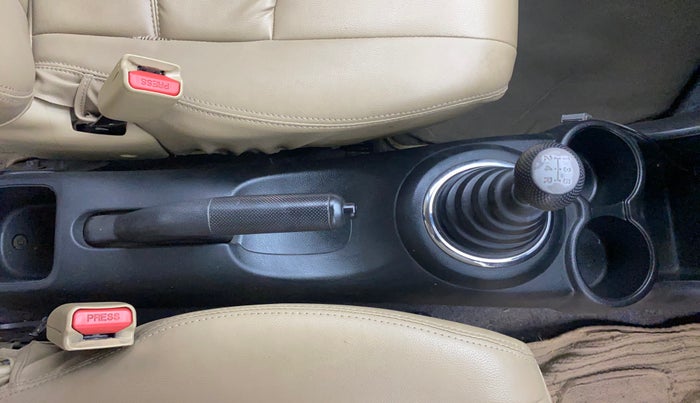 2015 Honda Amaze 1.2L I-VTEC S, Petrol, Manual, 80,306 km, Gear Lever