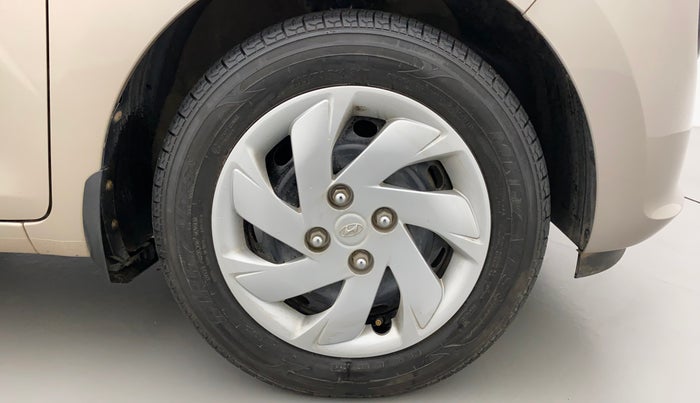 2019 Hyundai NEW SANTRO SPORTZ CNG, CNG, Manual, 11,893 km, Right Front Wheel