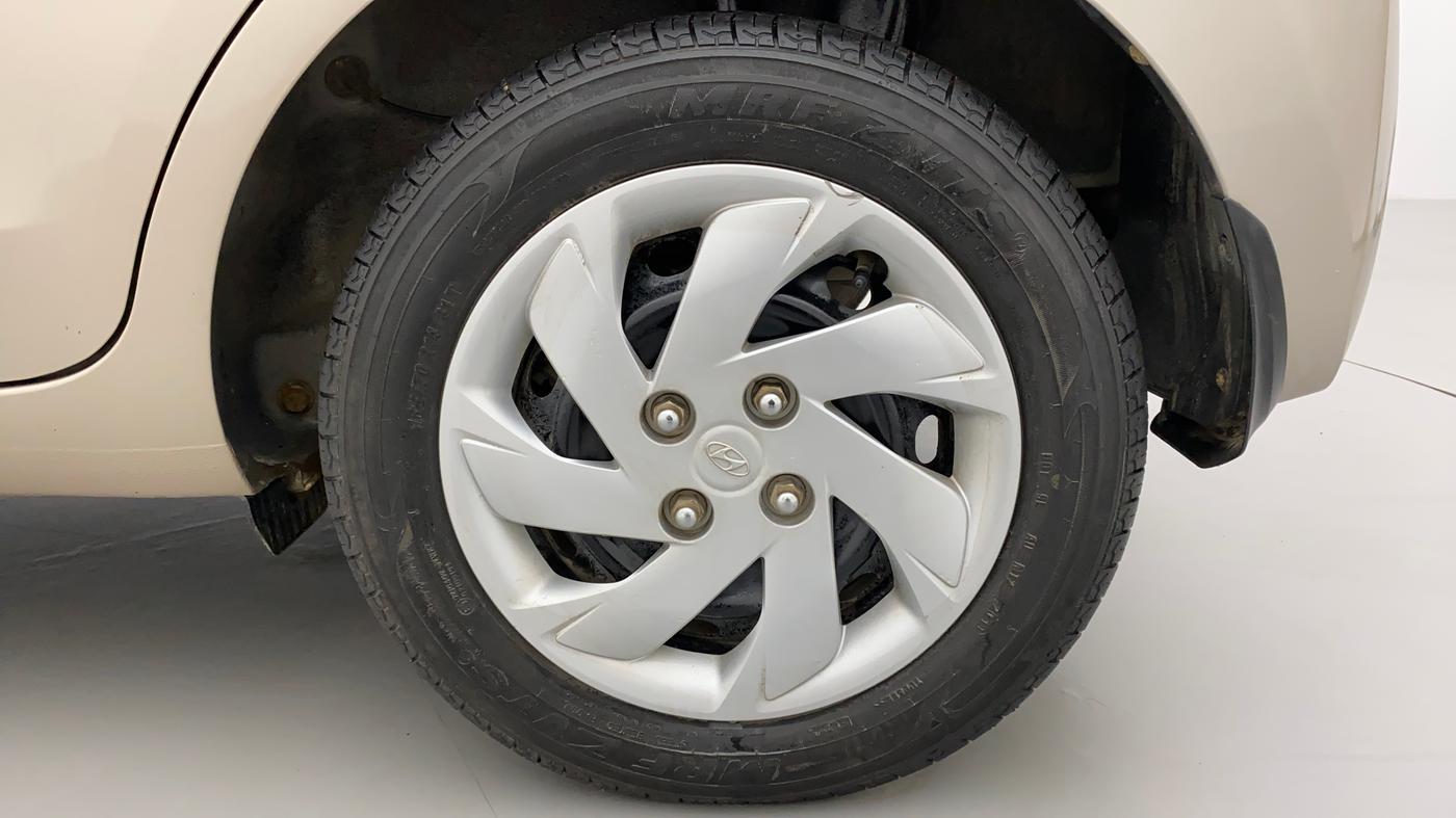 2019 Hyundai NEW SANTRO SPORTZ CNG, CNG, Manual, 11,893 km, Left Rear Wheel