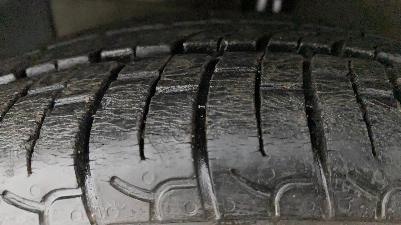 2019 Hyundai NEW SANTRO SPORTZ CNG, CNG, Manual, 11,893 km, Left Front Tyre Tread