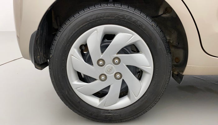 2019 Hyundai NEW SANTRO SPORTZ CNG, CNG, Manual, 11,893 km, Right Rear Wheel