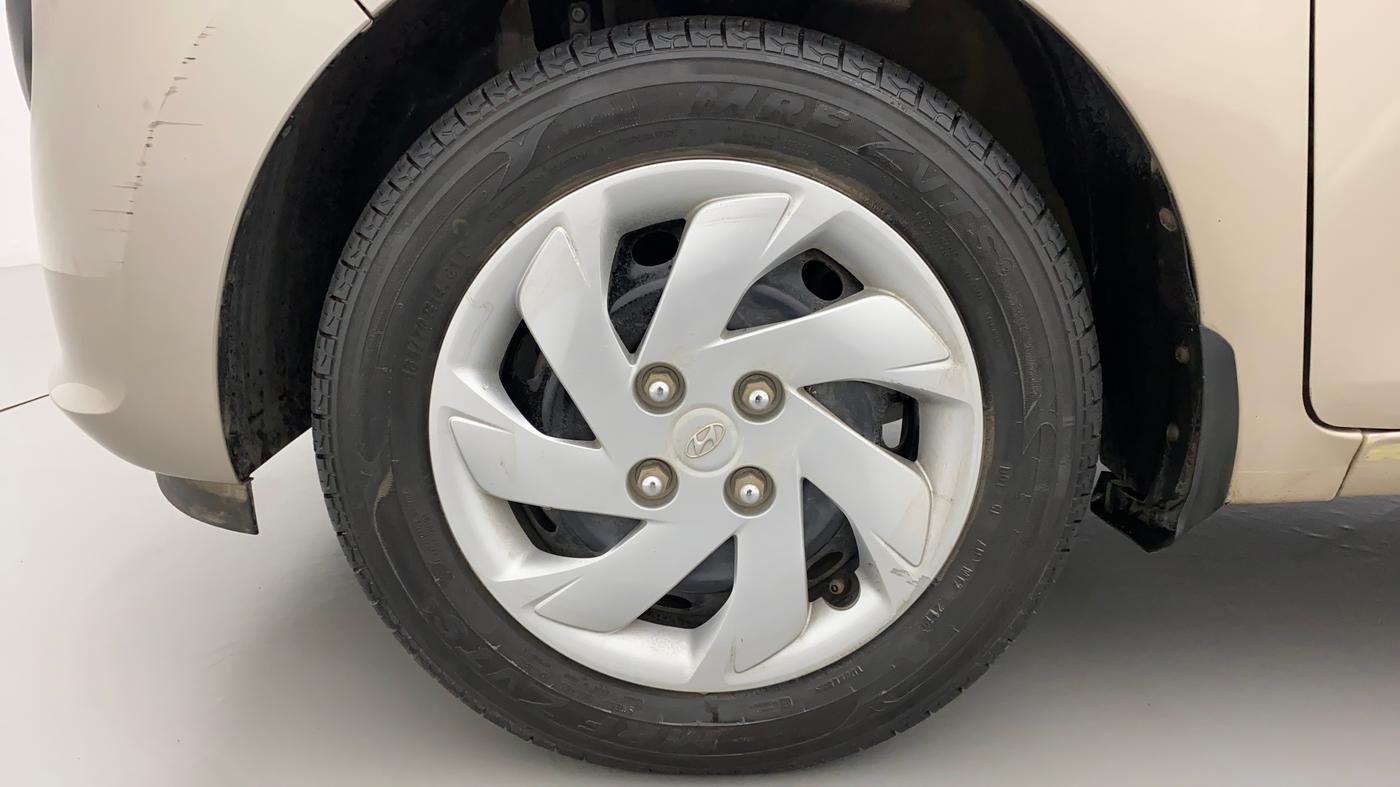 2019 Hyundai NEW SANTRO SPORTZ CNG, CNG, Manual, 11,893 km, Left Front Wheel