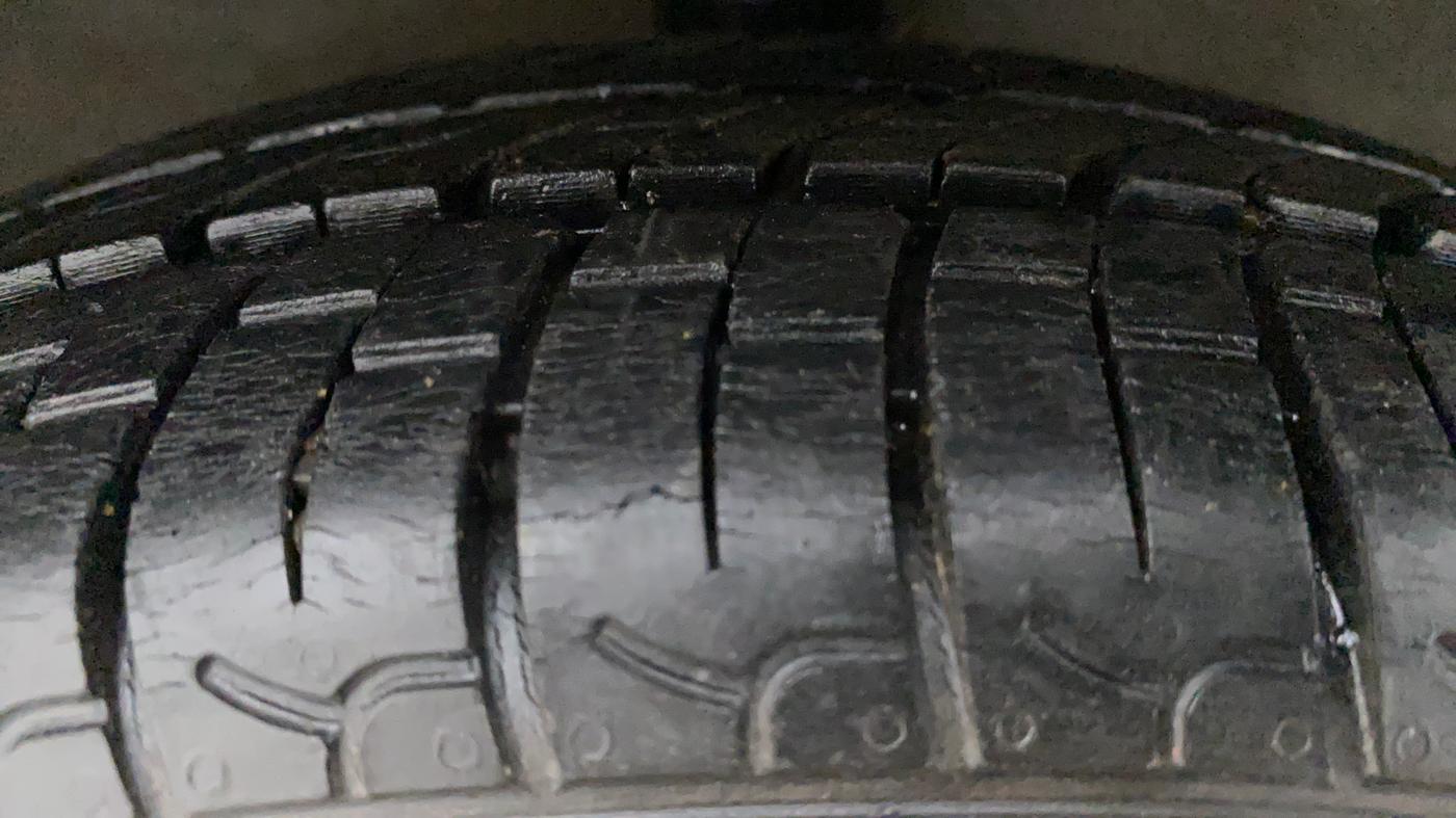 2019 Hyundai NEW SANTRO SPORTZ CNG, CNG, Manual, 11,893 km, Right Rear Tyre Tread