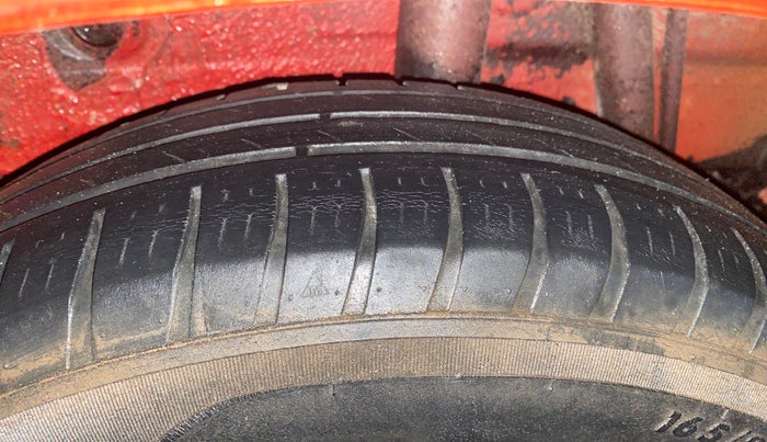 2014 Maruti Celerio VXI AMT, Petrol, Automatic, 35,960 km, Left Rear Tyre Tread