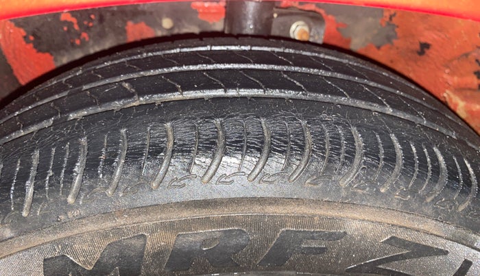 2014 Maruti Celerio VXI AMT, Petrol, Automatic, 35,960 km, Left Front Tyre Tread