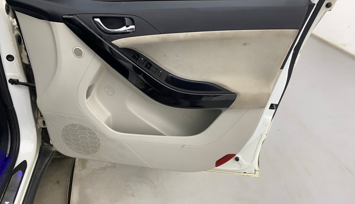 2022 Tata NEXON XZ PLUS PETROL, Petrol, Manual, 79,456 km, Driver Side Door Panels Control