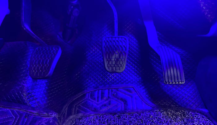 2022 Tata NEXON XZ PLUS PETROL, Petrol, Manual, 79,456 km, Pedals