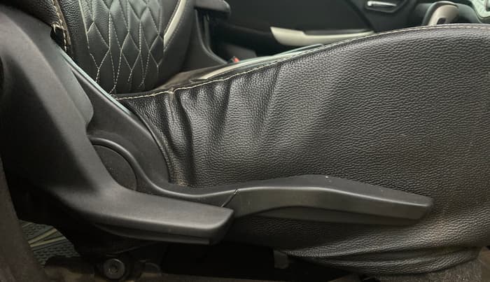 2018 Maruti Baleno ZETA CVT PETROL 1.2, Petrol, Automatic, 1,23,992 km, Driver Side Adjustment Panel