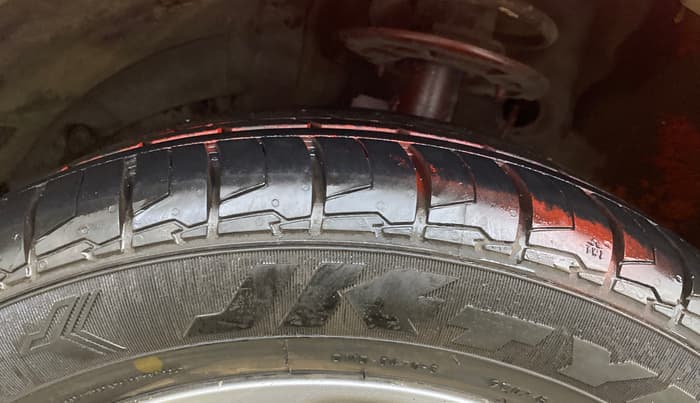 2018 Maruti Baleno ZETA CVT PETROL 1.2, Petrol, Automatic, 1,23,992 km, Left Front Tyre Tread