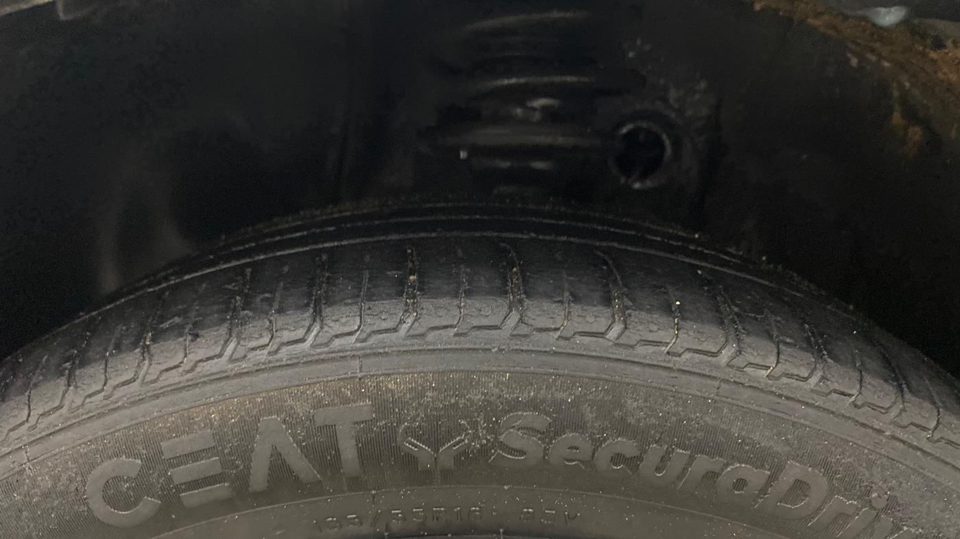 2017 Maruti IGNIS ALPHA 1.2, Petrol, Manual, 1,40,410 km, Left Front Tyre Tread