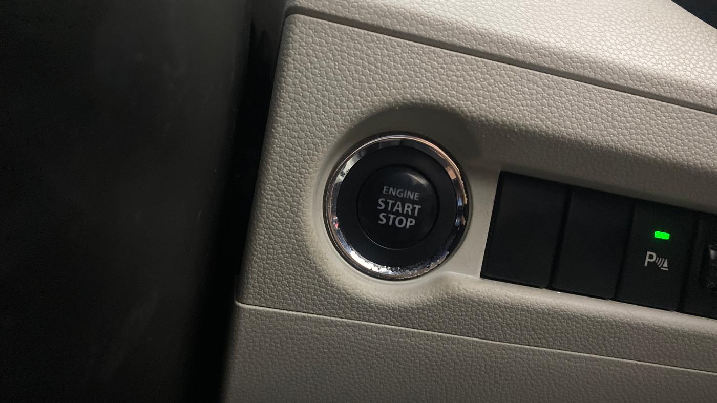 2017 Maruti IGNIS ALPHA 1.2, Petrol, Manual, 1,40,410 km, Keyless Start/ Stop Button