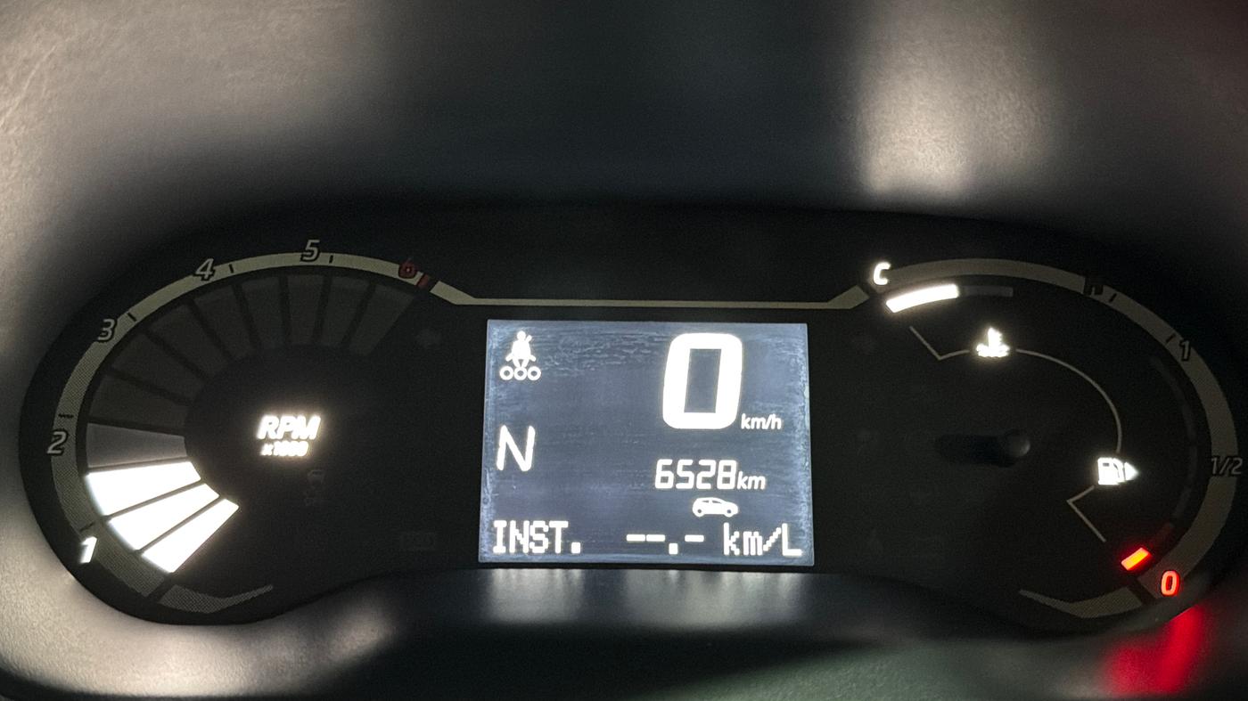 2024 Nissan MAGNITE Acenta B4D 1.0 Petrol AMT, Petrol, Automatic, 6,514 km, Odometer Image