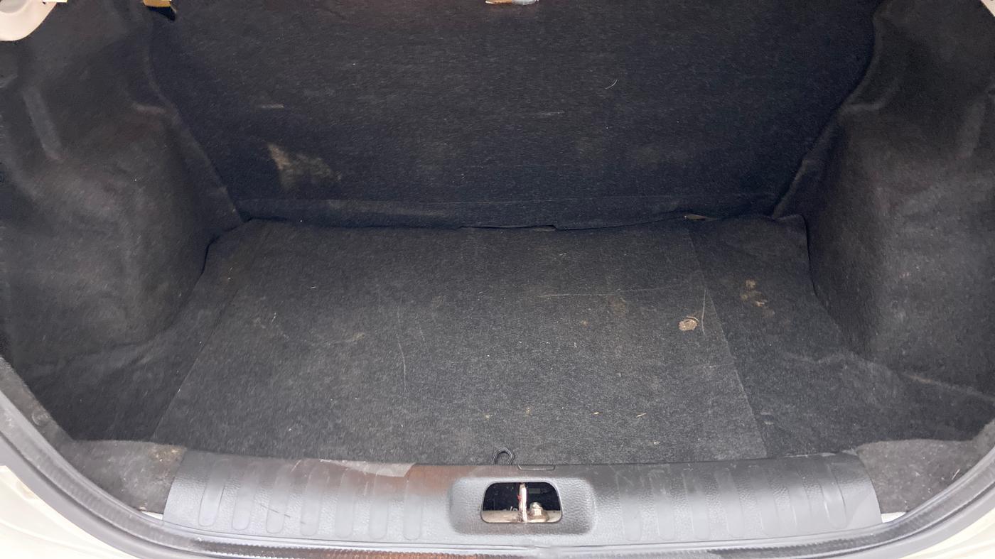 2017 Maruti Swift Dzire ZDI AMT, Diesel, Automatic, 63,207 km, Boot Inside View