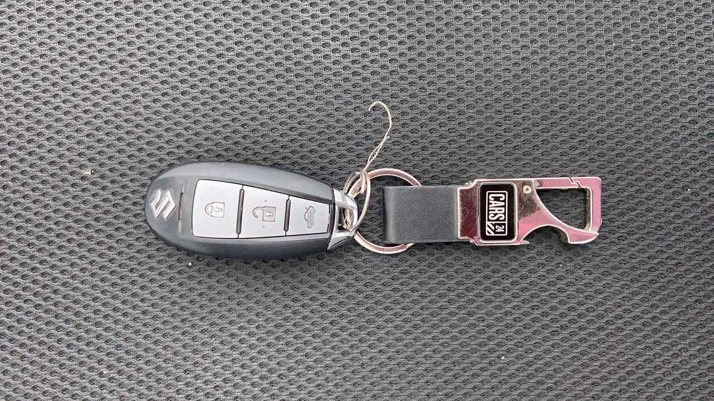 2017 Maruti Swift Dzire ZDI AMT, Diesel, Automatic, 63,207 km, Key Close up