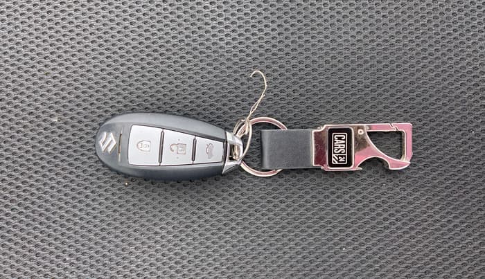 2017 Maruti Swift Dzire ZDI AMT, Diesel, Automatic, 63,207 km, Key Close up