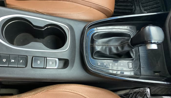2021 MG HECTOR PLUS SHARP 1.5 PETROL TURBO CVT 6-STR, Petrol, Automatic, 94,098 km, Gear Lever