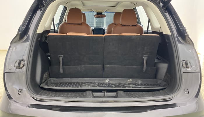 2021 MG HECTOR PLUS SHARP 1.5 PETROL TURBO CVT 6-STR, Petrol, Automatic, 94,098 km, Boot Inside