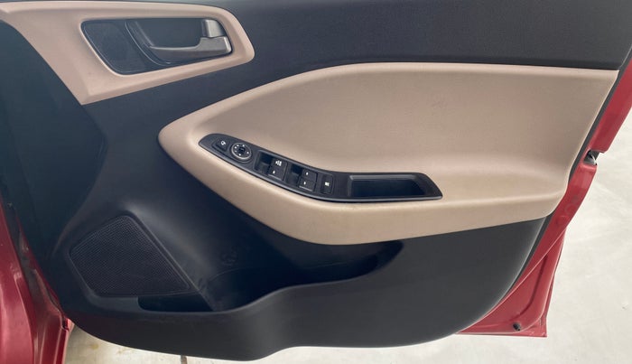 2017 Hyundai Elite i20 SPORTZ 1.4 CRDI, Diesel, Manual, 52,238 km, Driver Side Door Panels Control