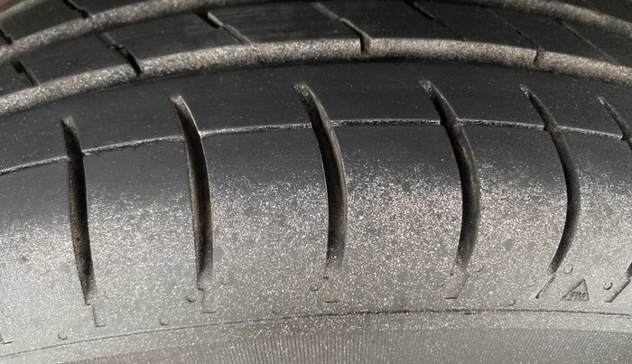 2017 Hyundai Elite i20 SPORTZ 1.4 CRDI, Diesel, Manual, 52,238 km, Left Rear Tyre Tread