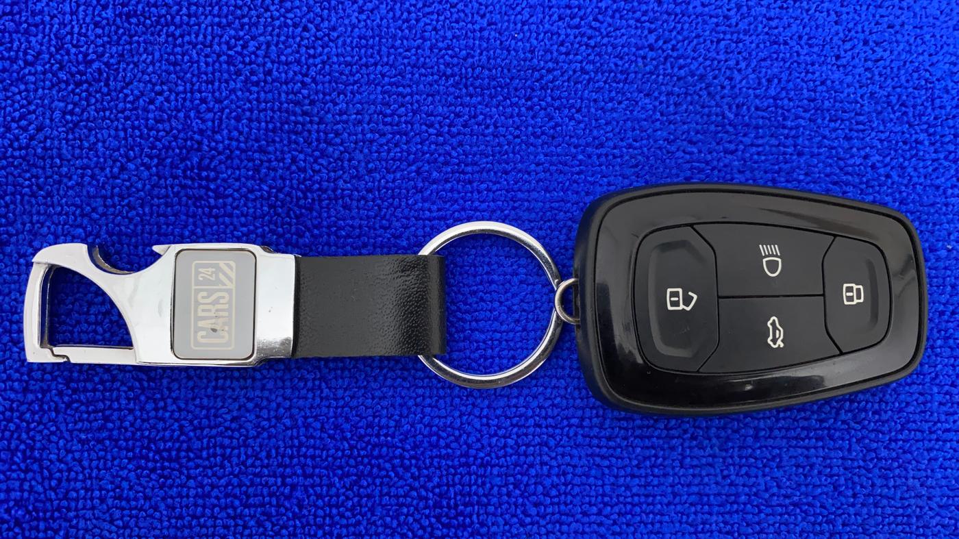 2022 Tata TIGOR XZ PLUS CNG, CNG, Manual, 27,301 km, Key Close Up