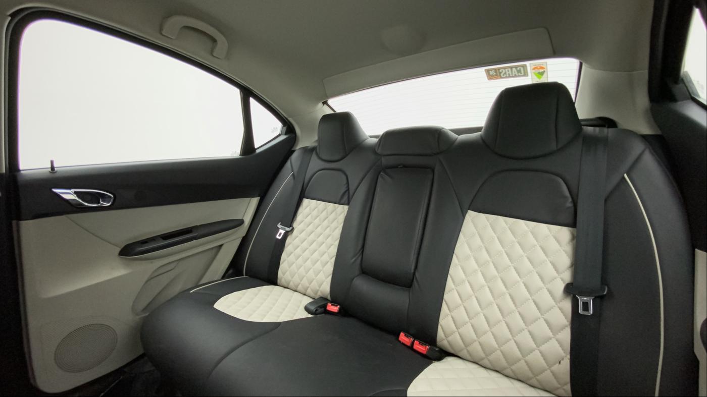 2022 Tata TIGOR XZ PLUS CNG, CNG, Manual, 27,301 km, Right Side Rear Door Cabin
