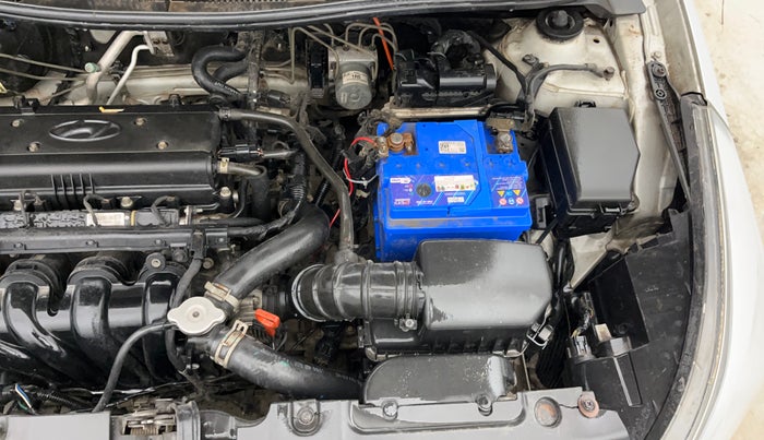 2015 Hyundai Verna FLUIDIC 4S1.6 VTVT S O AT, Petrol, Automatic, 80,101 km, Engine View - Left