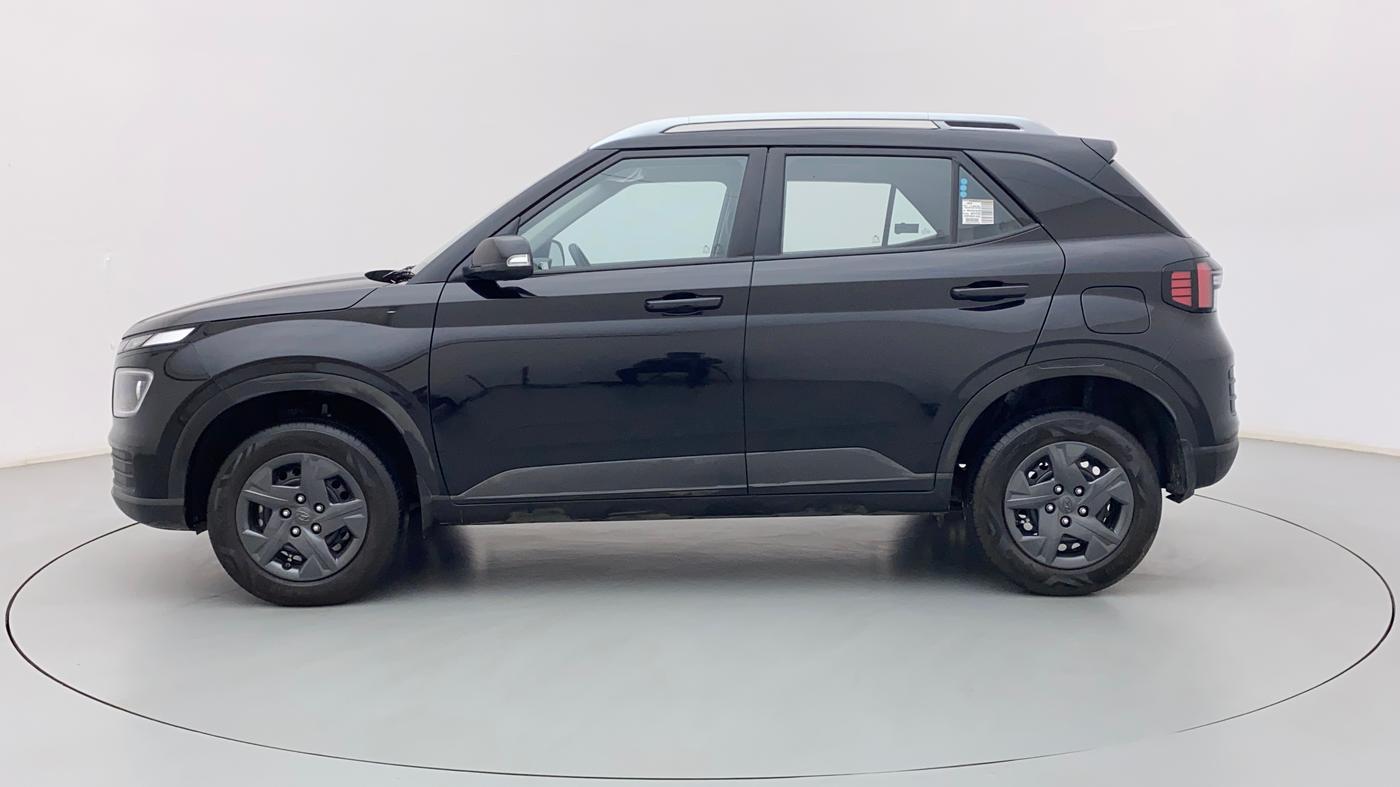 2023 Hyundai VENUE S(O) 1.2, Petrol, Manual, 6,659 km, Left Side