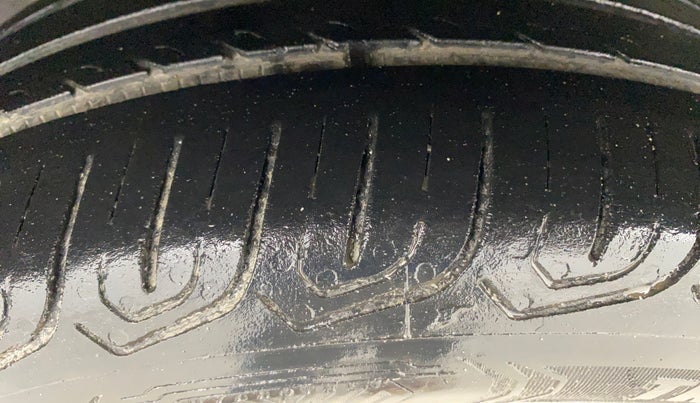 2015 Honda Amaze 1.2L I-VTEC S, Petrol, Manual, 82,922 km, Right Rear Tyre Tread