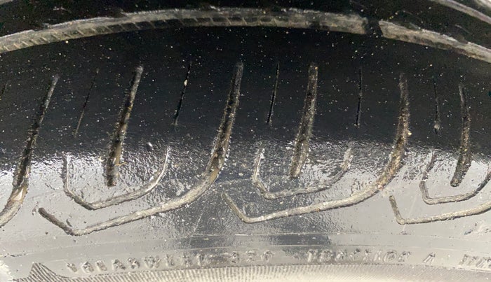 2015 Honda Amaze 1.2L I-VTEC S, Petrol, Manual, 82,922 km, Left Rear Tyre Tread
