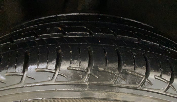 2018 Maruti Baleno DELTA PETROL 1.2, Petrol, Manual, 45,409 km, Right Rear Tyre Tread