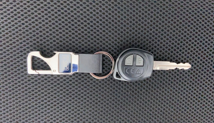 2018 Maruti S Cross SIGMA SHVS, Diesel, Manual, 37,937 km, Key Close-up