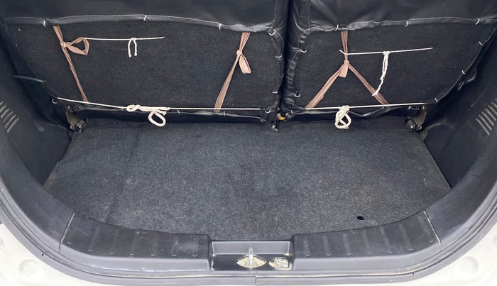2017 Maruti Wagon R 1.0 LXI, Petrol, Manual, 71,729 km, Boot Inside