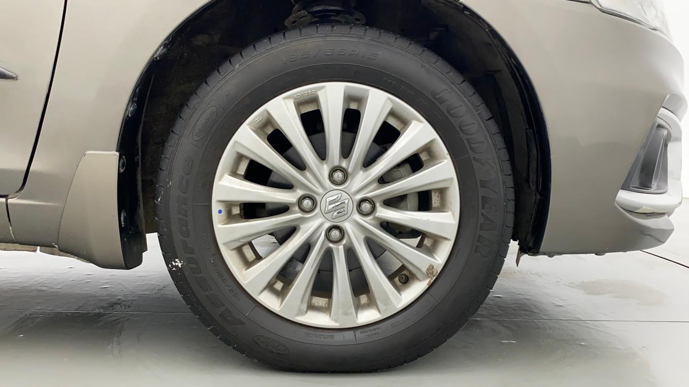 2019 Maruti Ciaz DELTA 1.5 SHVS VVT MT, Petrol, Manual, 20,701 km, Right Front Wheel