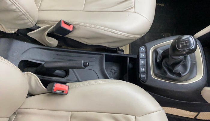 2019 Hyundai NEW SANTRO SPORTZ MT, Petrol, Manual, 89,815 km, Gear Lever