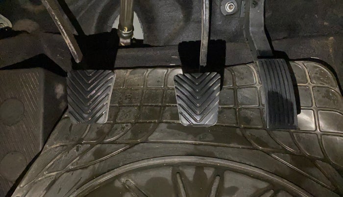 2014 Hyundai Verna FLUIDIC 1.6 VTVT SX, Petrol, Manual, 52,010 km, Pedals