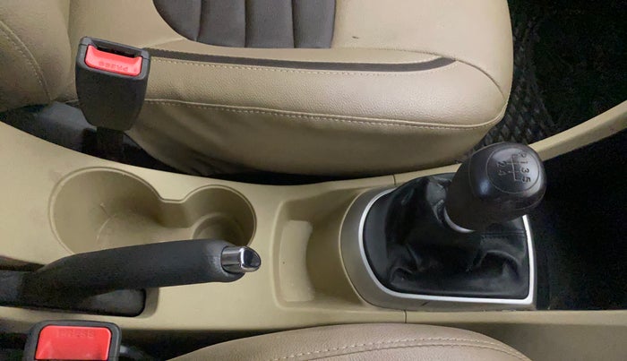 2014 Hyundai Verna FLUIDIC 1.6 VTVT SX, Petrol, Manual, 52,010 km, Gear Lever