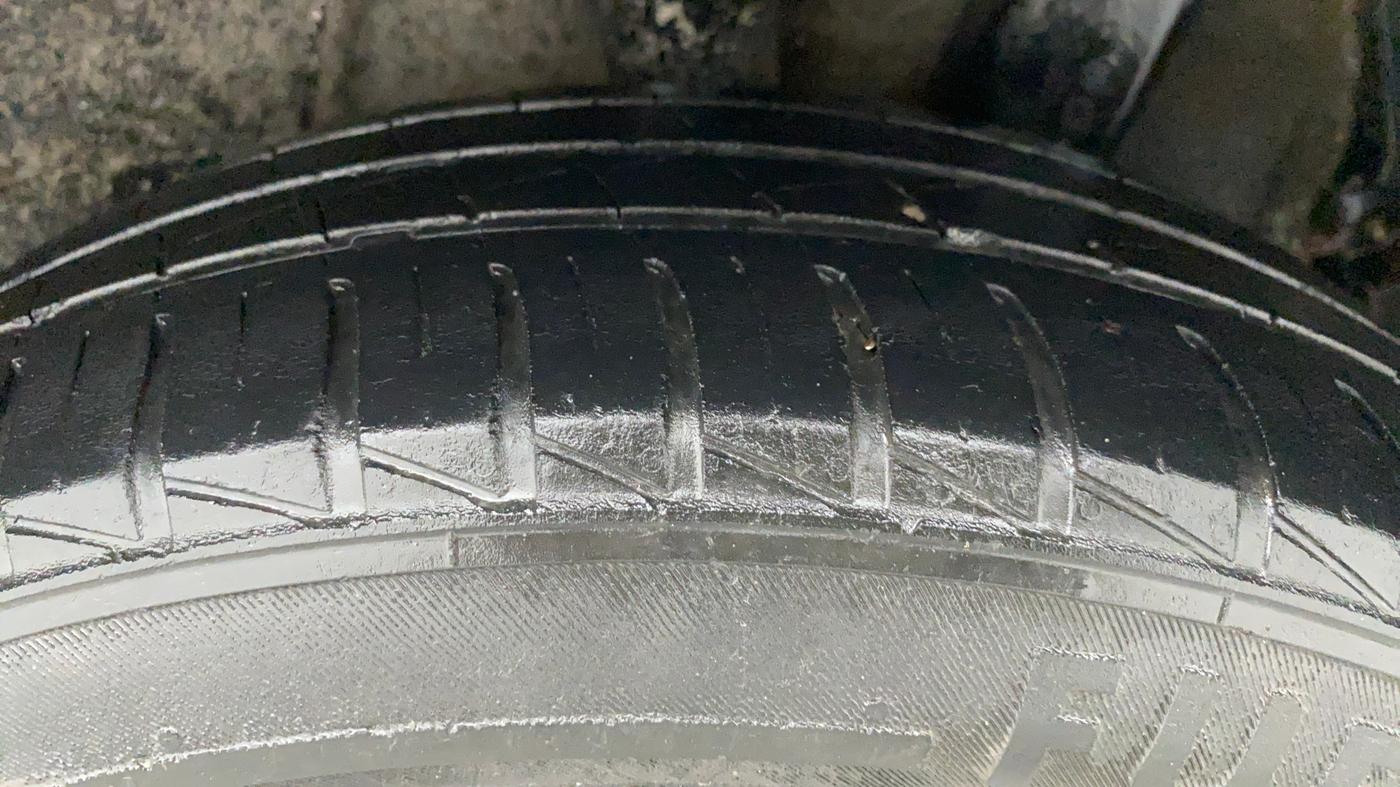 2020 Hyundai AURA S CNG, CNG, Manual, 40,714 km, Left Rear Tyre Tread