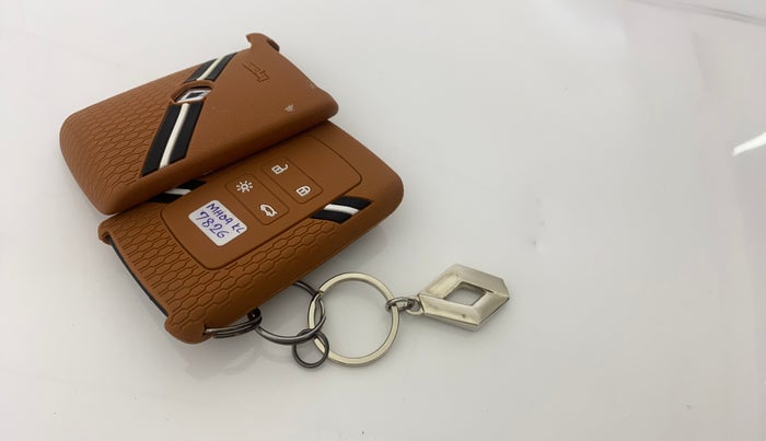 2020 Renault TRIBER RXZ, Petrol, Manual, 23,031 km, Key Close Up