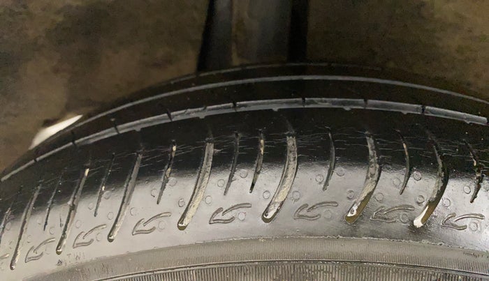 2021 Maruti Baleno DELTA PETROL 1.2, Petrol, Manual, 39,343 km, Right Rear Tyre Tread