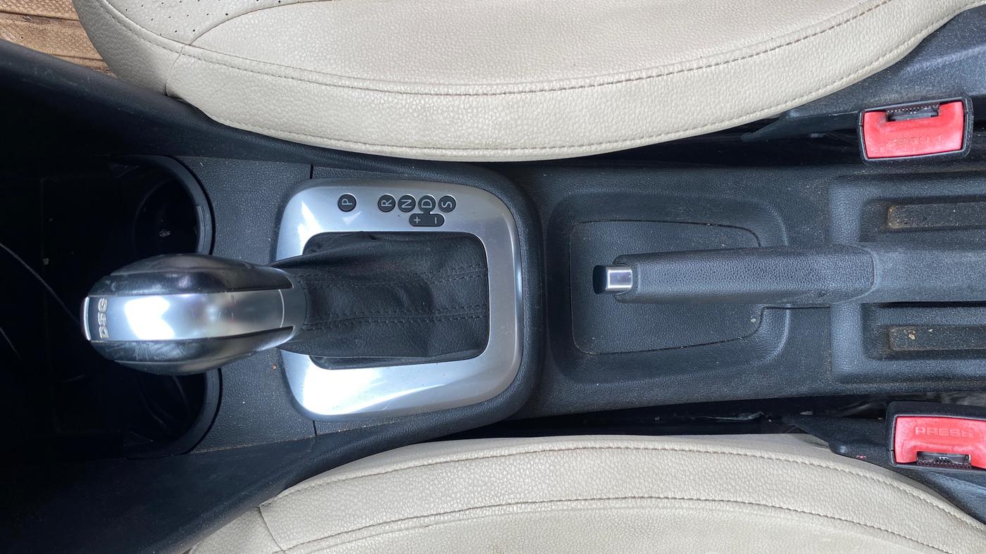 2019 Volkswagen Vento 1.2 TSI HIGHLINE PLUS AT, Petrol, Automatic, 57,673 km, Gear Lever