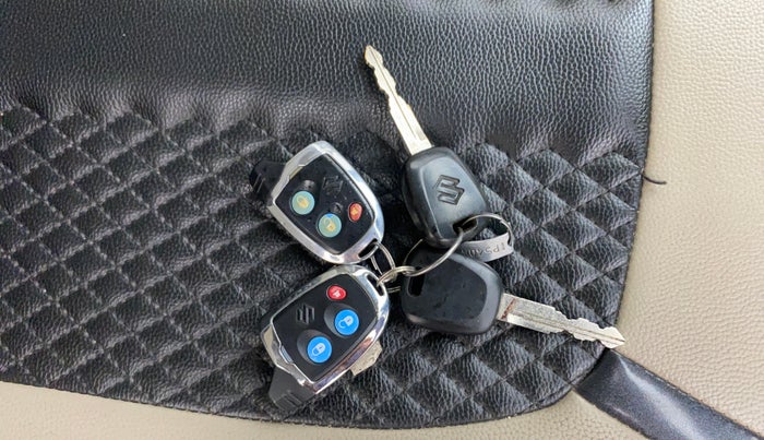 2016 Maruti Celerio VXI, Petrol, Manual, 38,983 km, Key Close Up