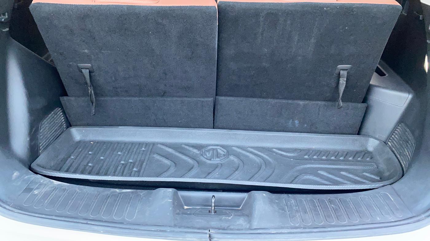 2021 MG HECTOR PLUS SHARP 1.5 PETROL TURBO HYBRID MT 6-STR, Petrol, Manual, 40,877 km, Boot Inside