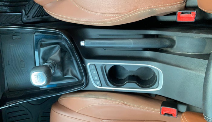 2021 MG HECTOR PLUS SHARP 1.5 PETROL TURBO HYBRID MT 6-STR, Petrol, Manual, 40,877 km, Gear Lever