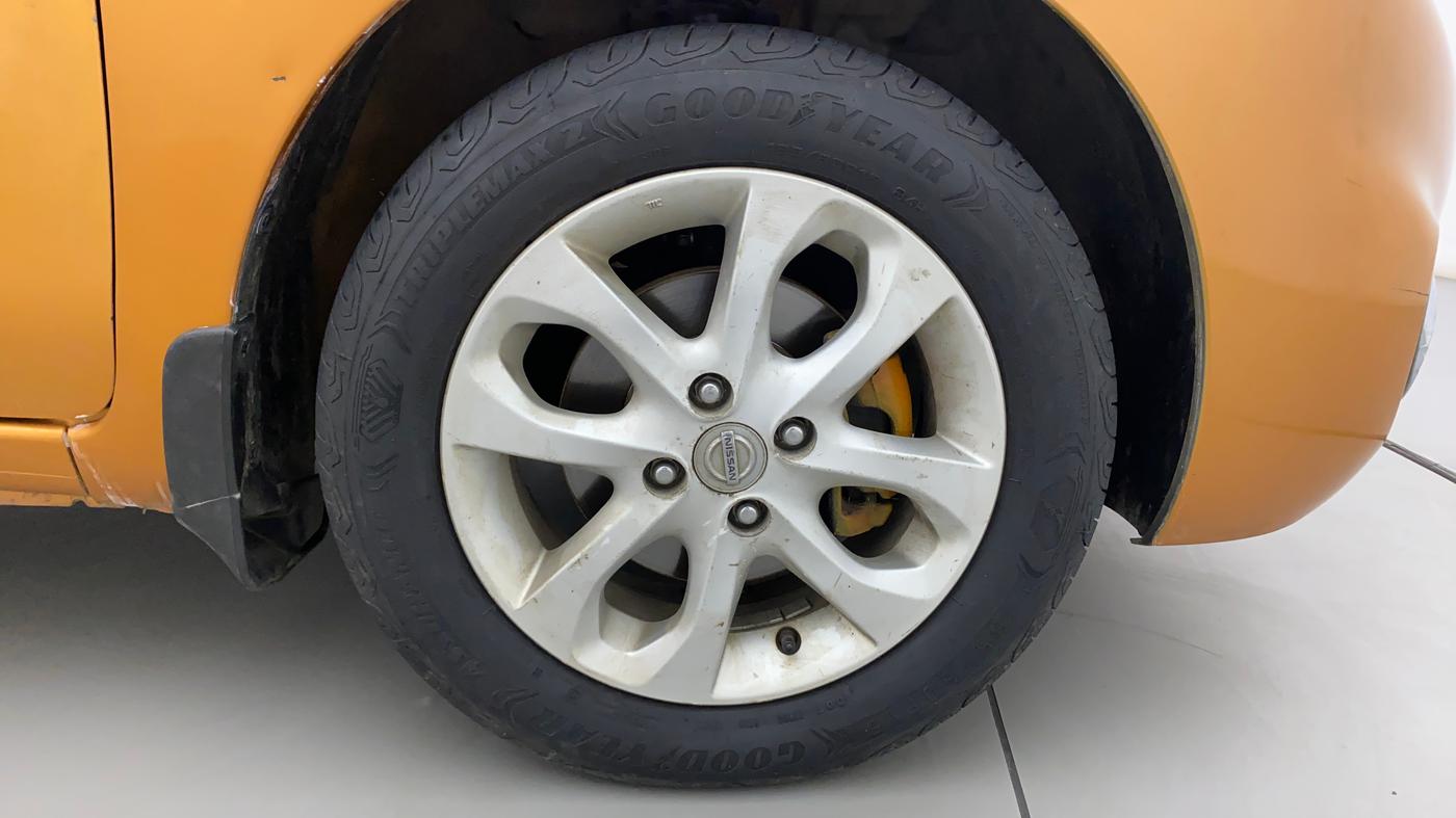 2016 Nissan Micra XV CVT, Petrol, Automatic, 61,039 km, Right Front Wheel